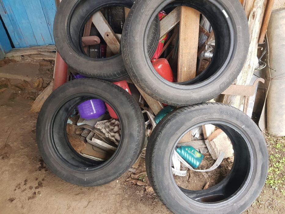 Vand 4 anvelope vara Michelin 205/55/16