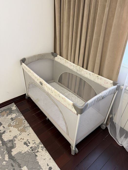 Манеж-кровать JOIE