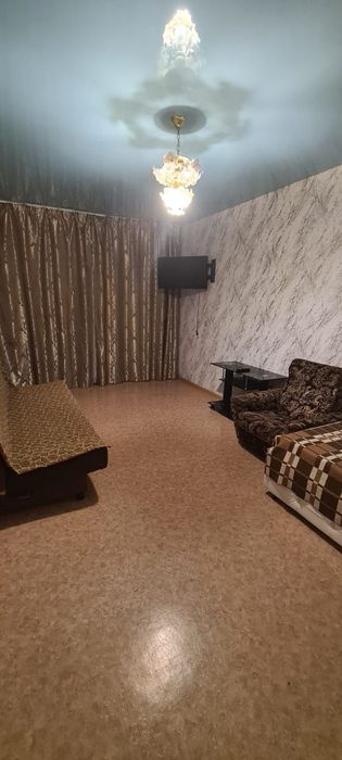 2 ком.6мкр. 2 этаж.Неугловая