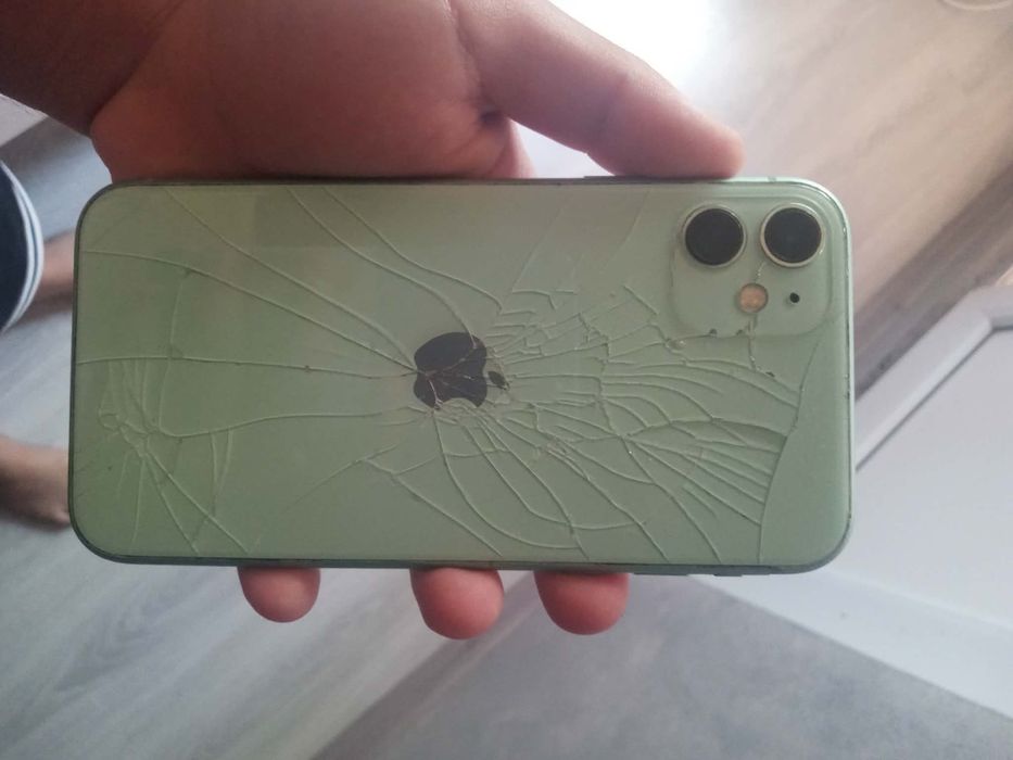 Vand Iphone 11 , 128 gb