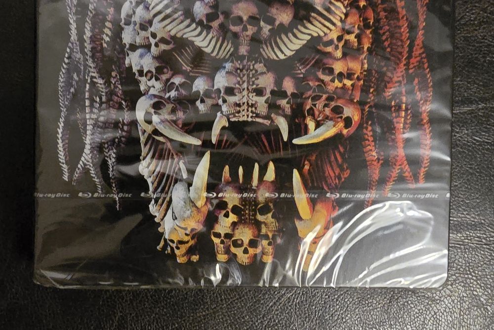 The Predator (2018) Blu-Ray Film si Steelbook
Produs sigilat.