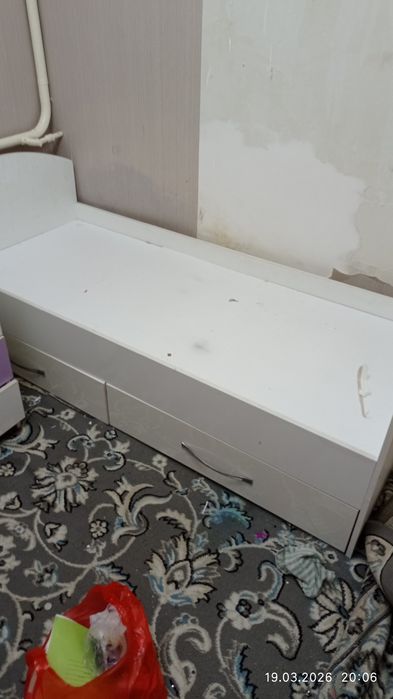 две детские кровати