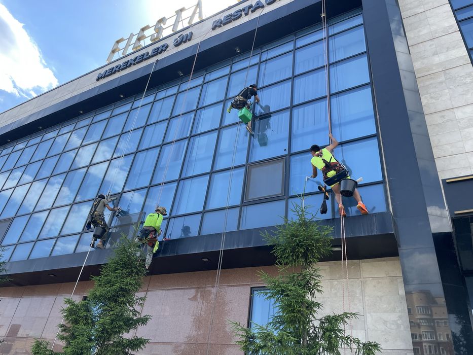 Мойка, чистка окон