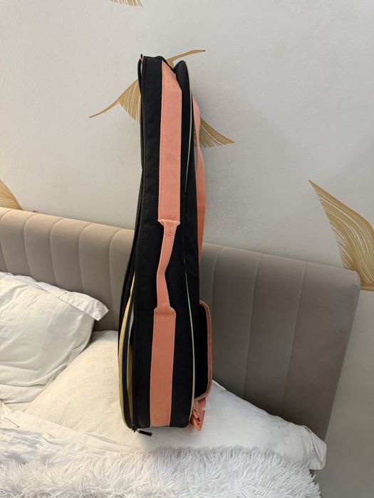 Продам теннисную сумку Babolat