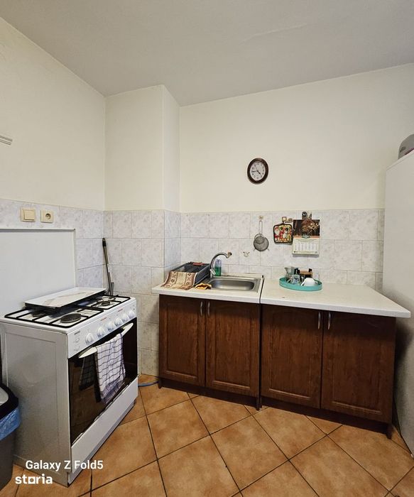 Apartament 2 camere – Str.  Splaiul Crisanei – 200 €/lună