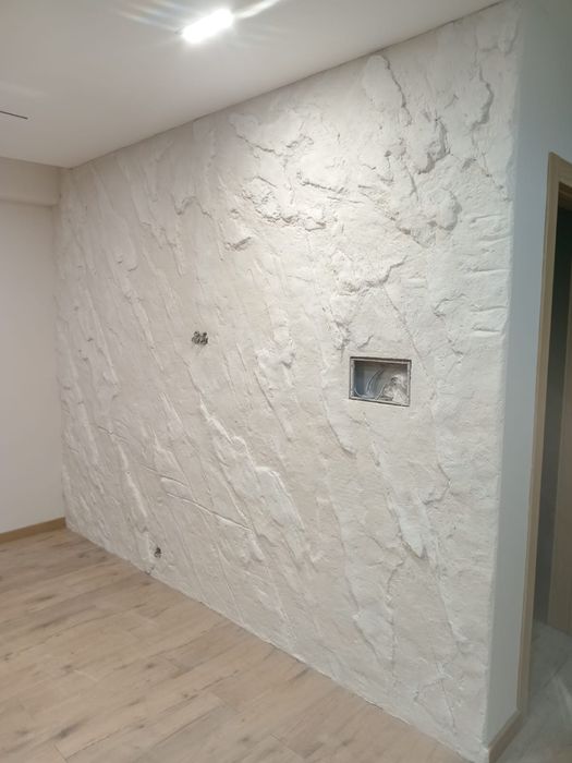 Скала барельеф