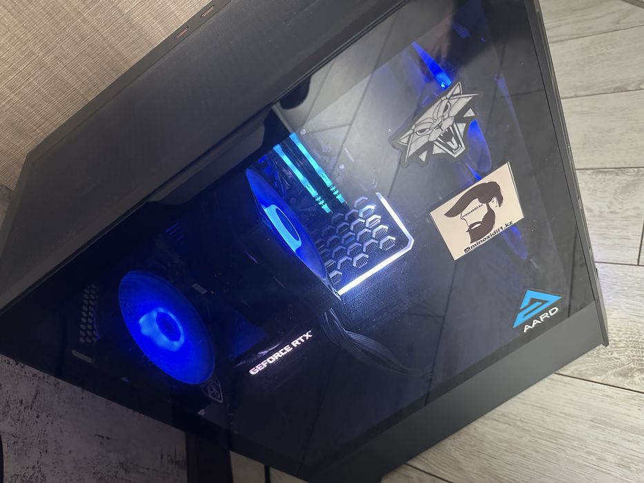 Игровой компьютер с периферией