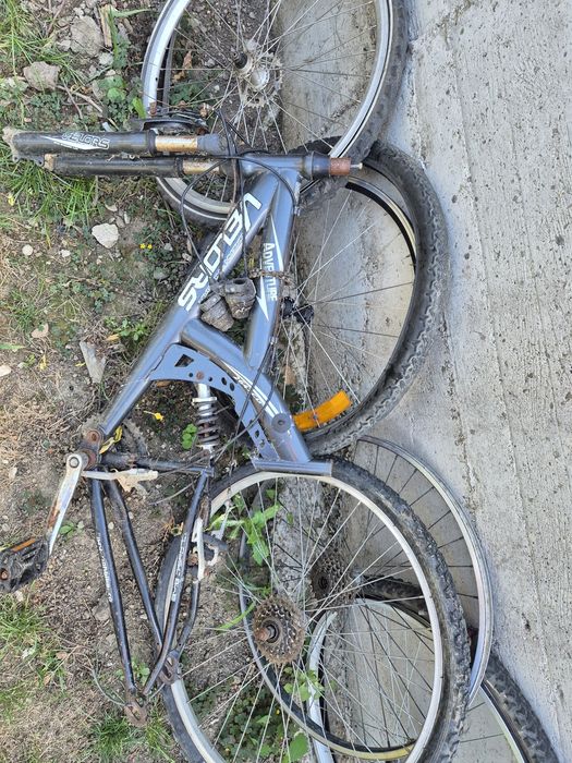 Tot la 50 lei,piese bicicleta