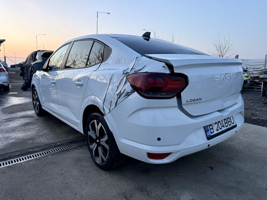 Dacia Logan GPL 2024 full 1.0tce 90cp avariat