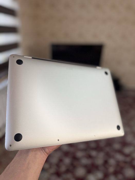 MacBook Pro M1 8/256