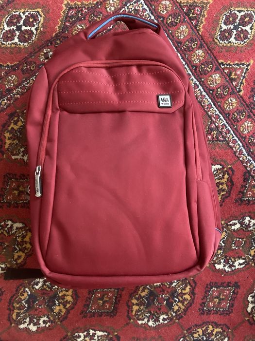 Посуда разная, лампочки led,рюкзак,магнитофон