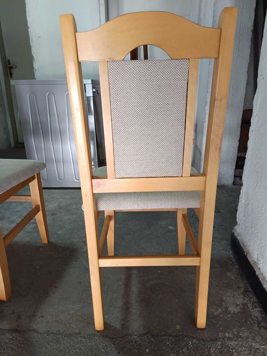 Трапезни столове