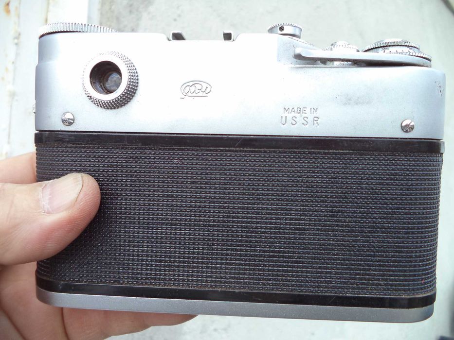 Ретро механичен лентов фотоапарат ФЕД-4