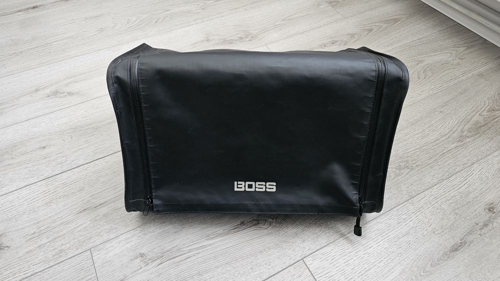 Amplificator Boss (Roland)  Cube Street 2, stare buna