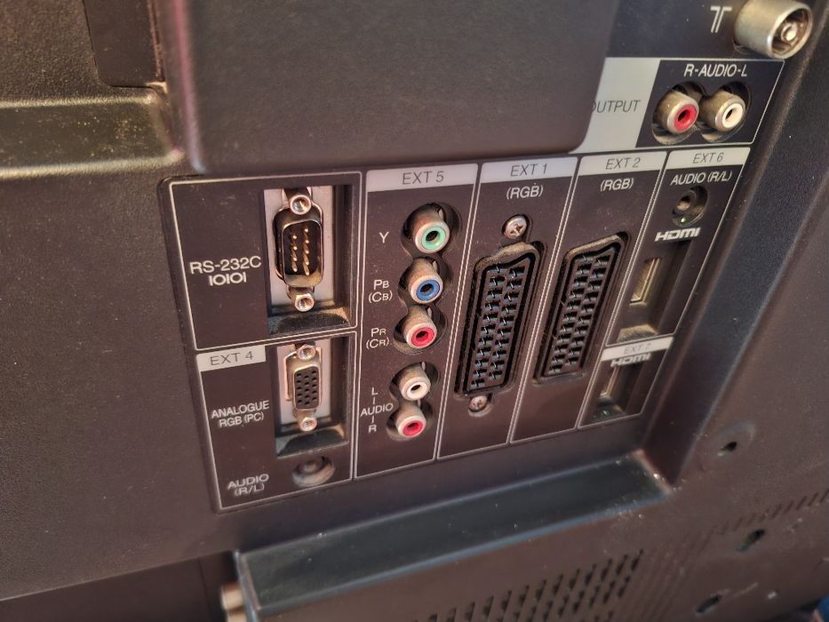 Televizor sharp LCD display