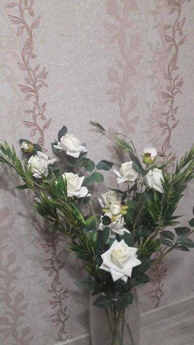 Ваза напольная с цветами