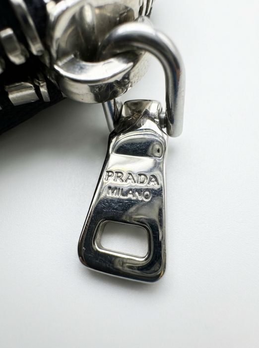 Сумка Prada re edition 2005 nylon