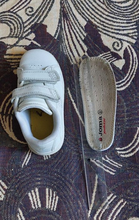 Кроссовки детские