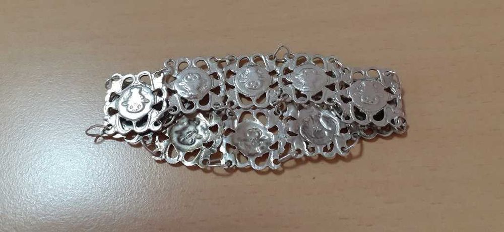 Bratara veche din argint