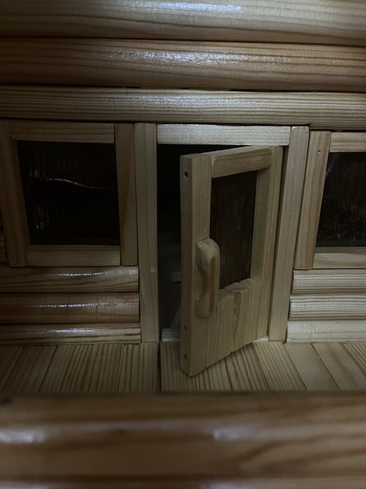 Деревянный домик ручная работа