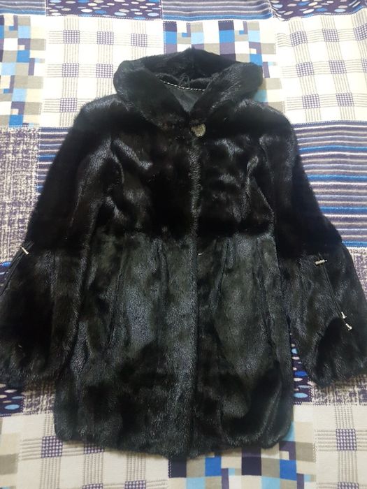 Продам норковую шубку