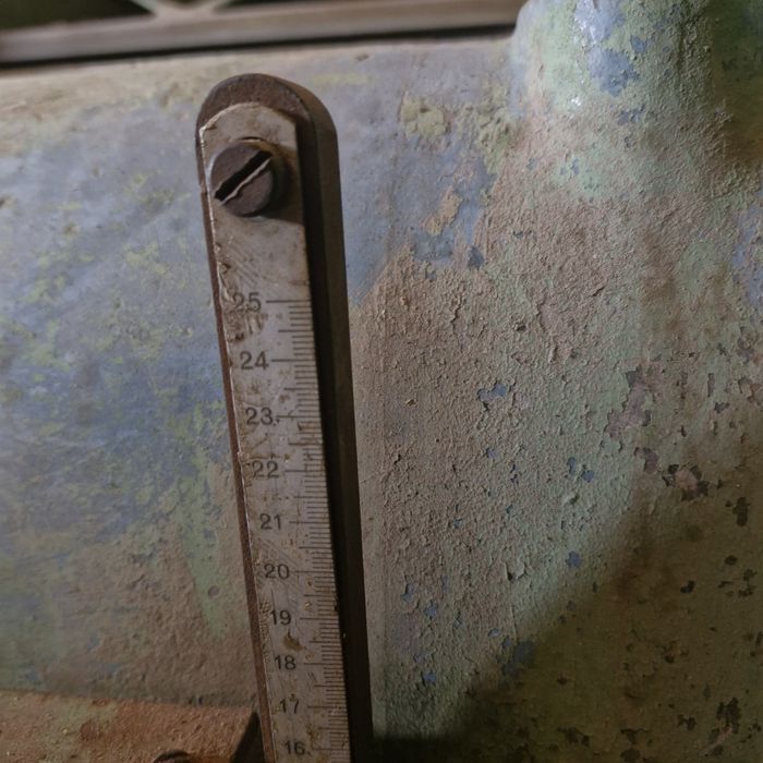 Mașină de rindeluit în grosime