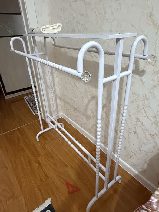 Вешалка для одежды