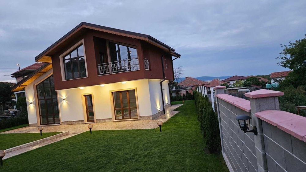 Продава се Къща в с. Тънково, Област Бургас - 164 кв.м за 1433 €/кв.м - Снимка #3