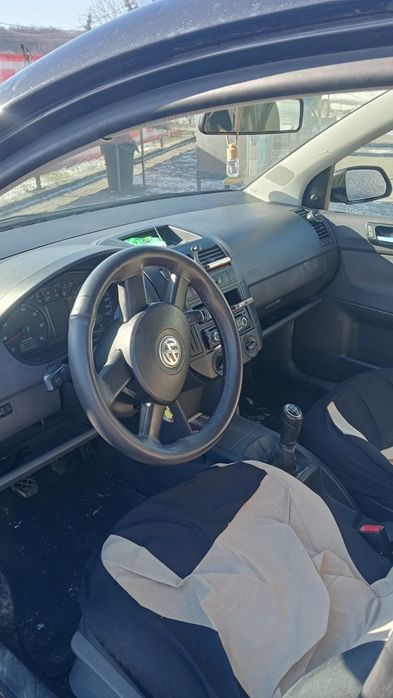 Se vinde.wolkswagen polo 1.2 benzină.an 2006.