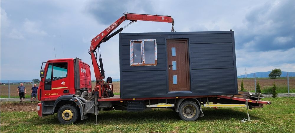 Depozit panouri sandwich termoizolante,constructii,containere,hale,etc