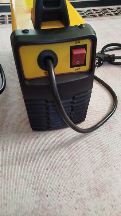Инверторный сварочный аппарат
