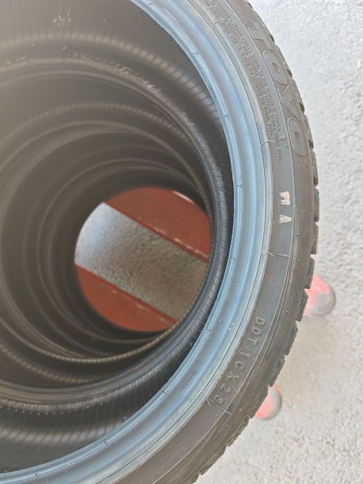 Зимни гуми Toyo 245/35/19