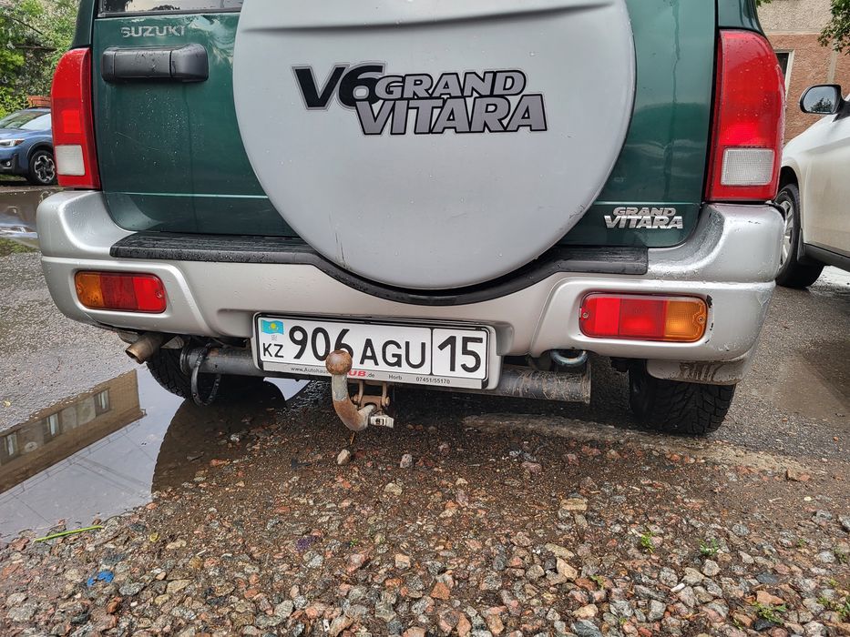 Фаркоп Сузуки Витара