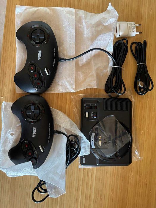НОВА Sega Mega Drive Mini конзола с 42 игри