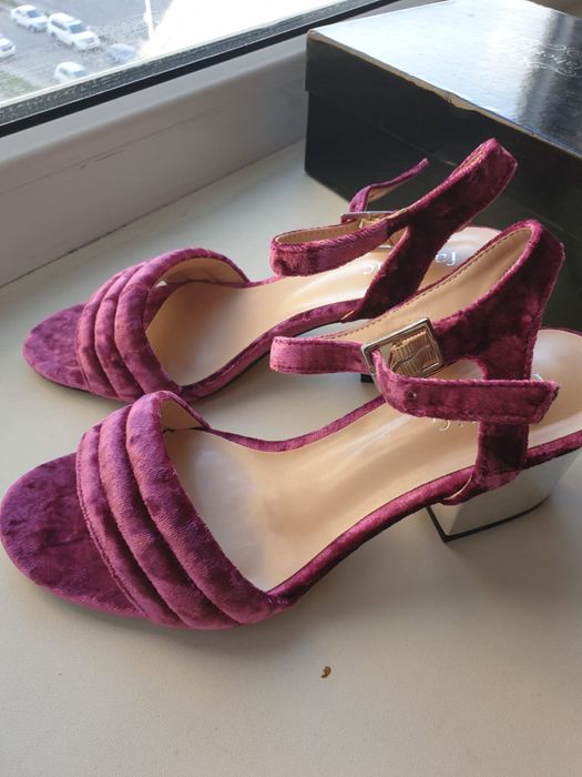 Обувь разная на 35