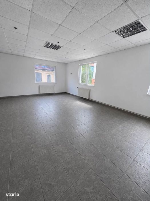 Spațiu Comercial De Închiriat – Mihai Viteazu