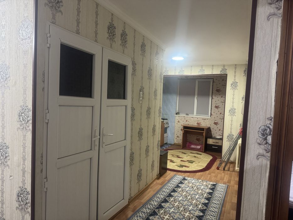 18 мкр 2 бөлмелі пәтер жалға беріледі