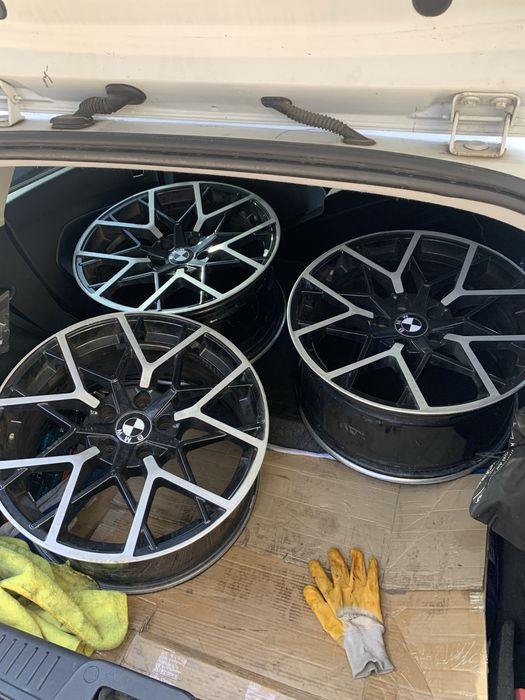 Vand jante bmw pe 19 in 2 latimi