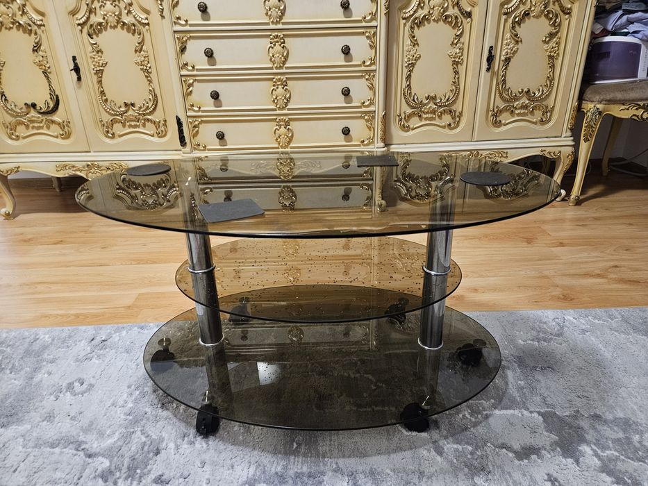 Masa de sticlă nouă