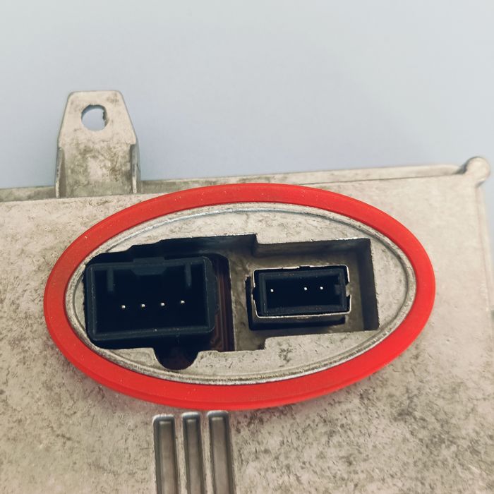 Баласт за фар/запалка ксенон KIA/HYUNDAI I30 Santa Fe 10R-036131