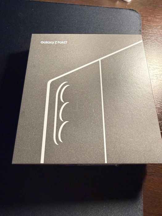 Samsung Galaxy Z Fold 7 512GB Jet Black – stare foarte bună