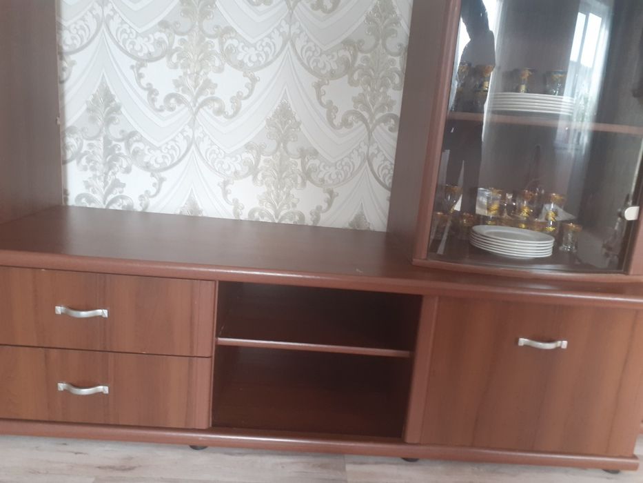 Продам стенку для зала