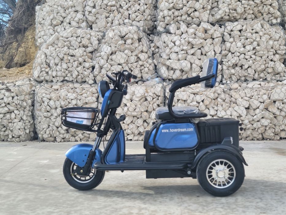 скутер макси електрическа триколка