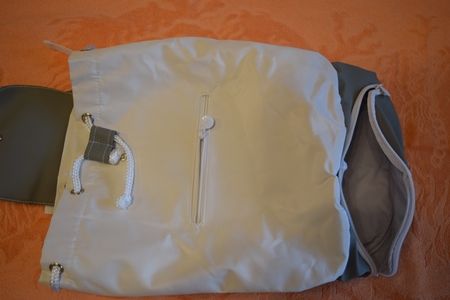 Geanta chic, foarte cocheta Avene