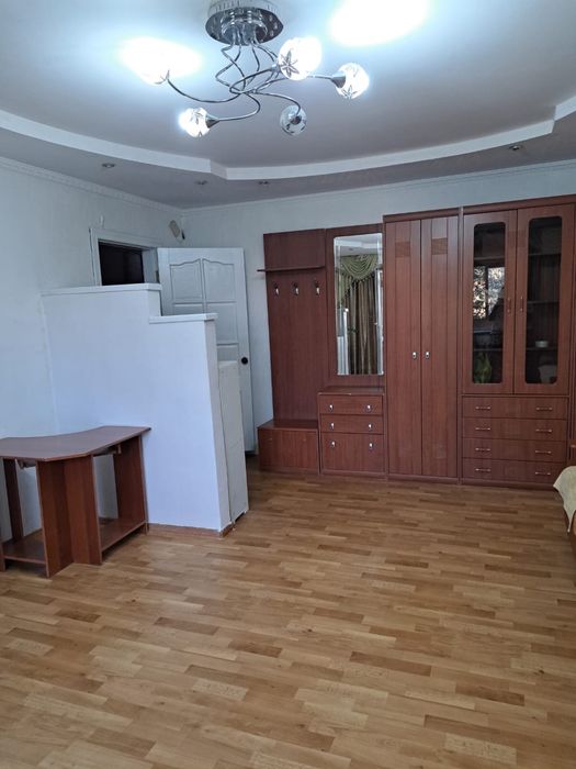 ПРОДАМ 5 комнатную квартиру