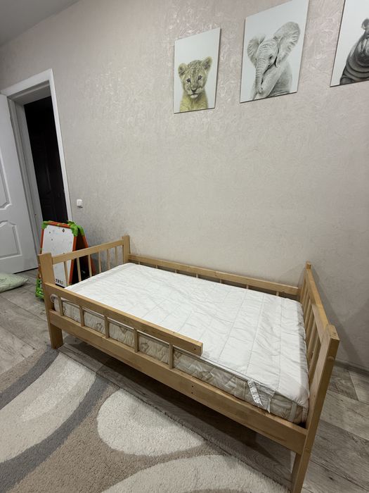 Продам кровать детскую