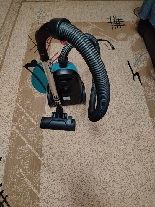 Продаётся пылесос