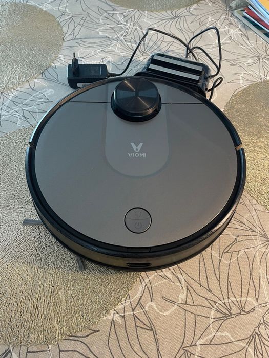 Продам робот пылесос