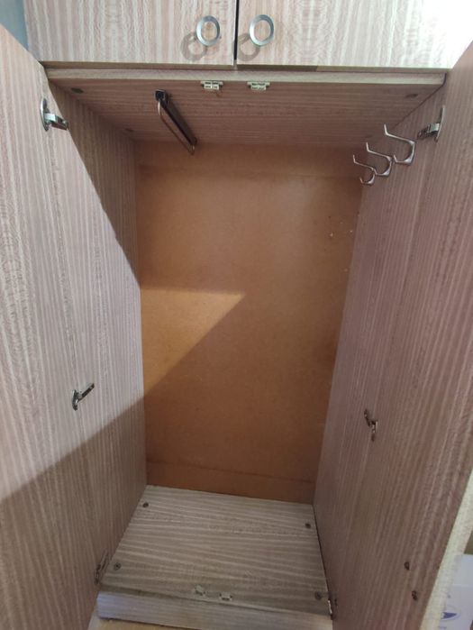 Отдам бесплатно шкаф