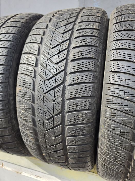 4 бр. зимни гуми 255/50/20 Pirelli  DOT 4316 5 mm